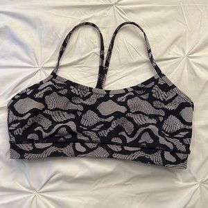 Lulu lemon sports bra